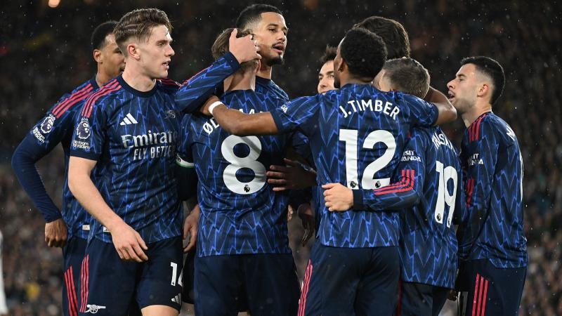 米兰3-2逆转帕尔马 赖因德斯丘库埃泽补时建功